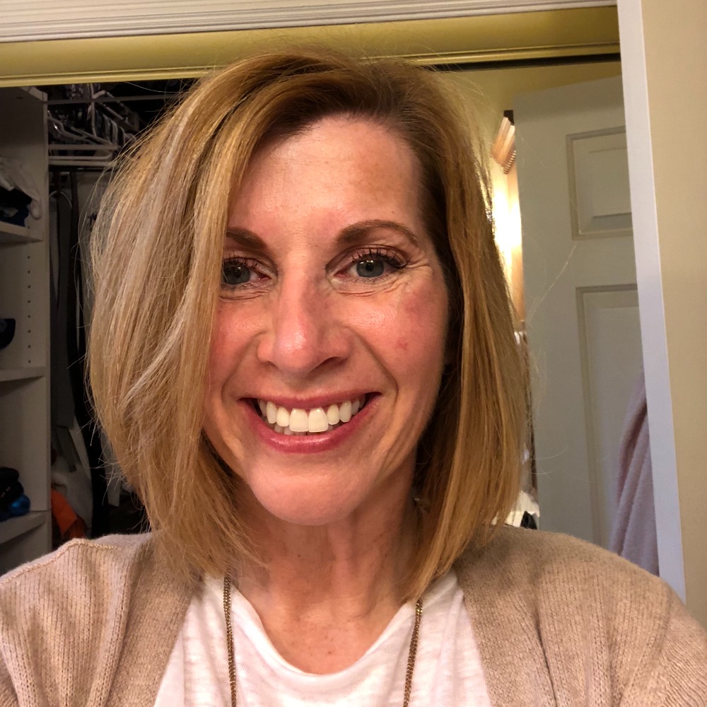 Meet your Posher, Elaina